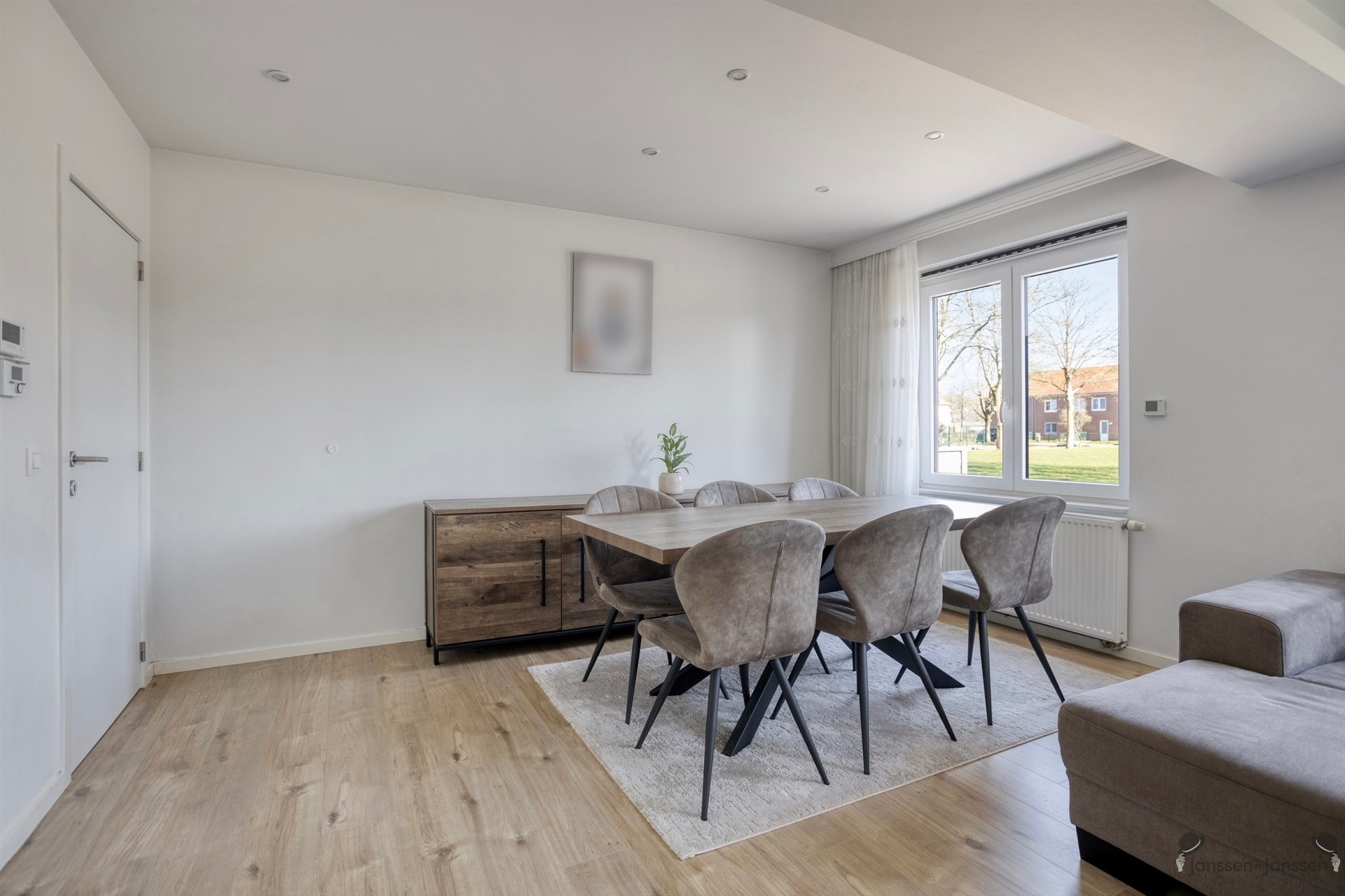 Volledig gerenoveerde woning te Genk - foto 5