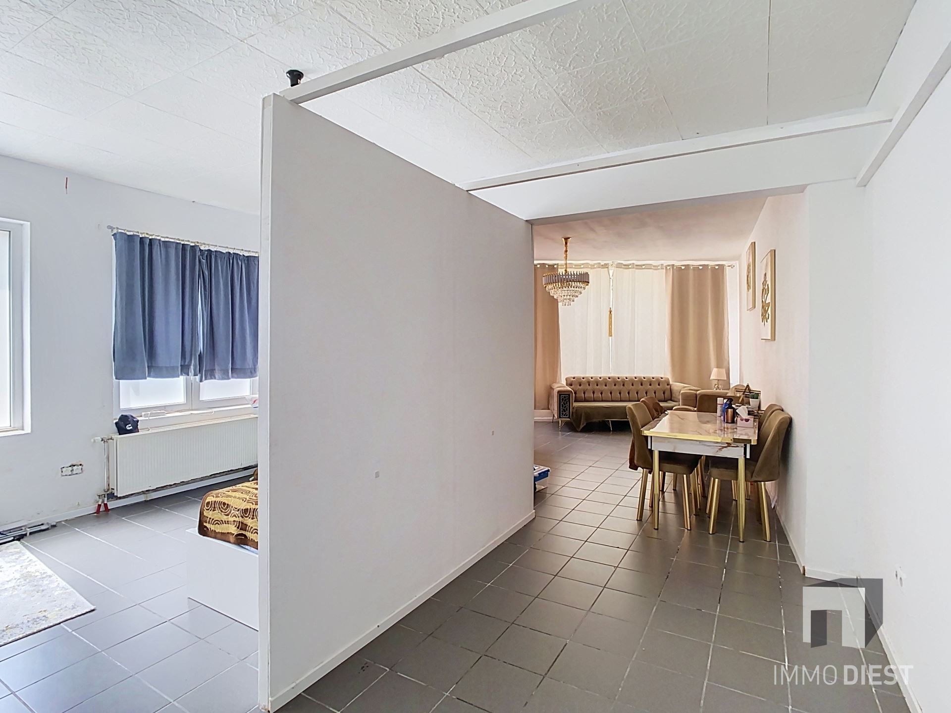 Handelspand met woonst en 5 garages - foto 5