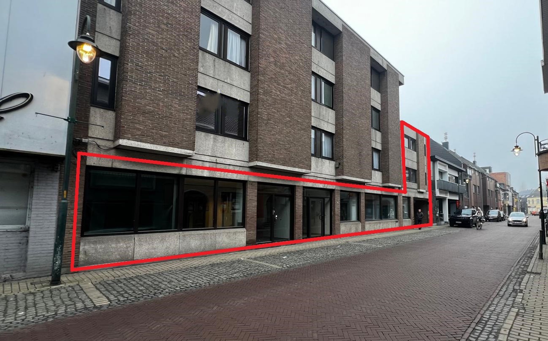 Ruim handelspand in centrum Lebbeke - foto 2