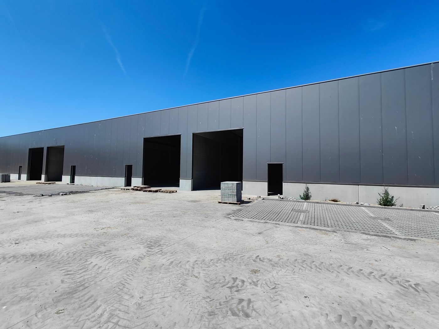 NIEUWBOUW KMO-UNIT van 227 m² BRUGGE TE HUUR - photo 3