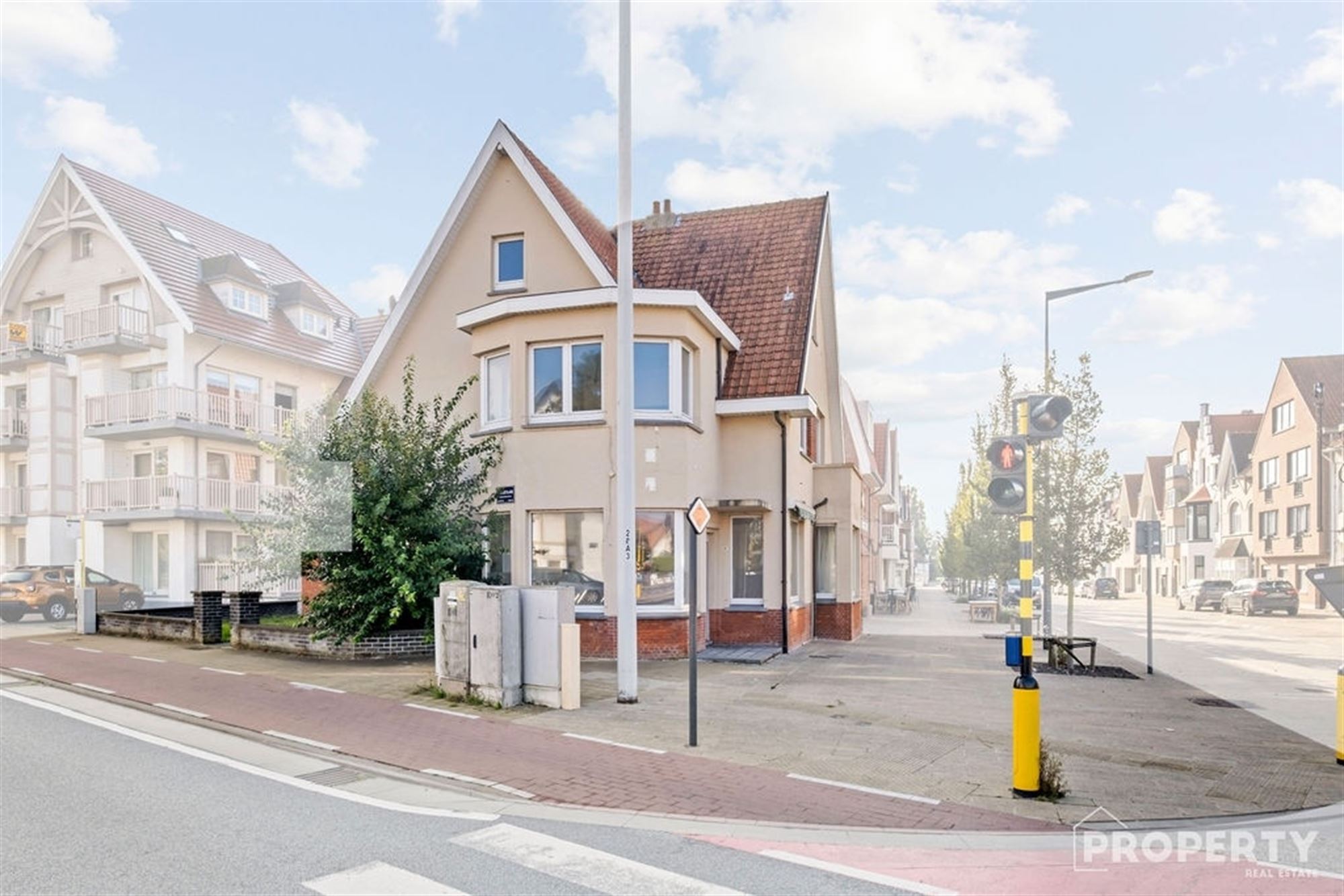 Karaktervolle villa met potentieel in Knokke-Heist! - foto 1