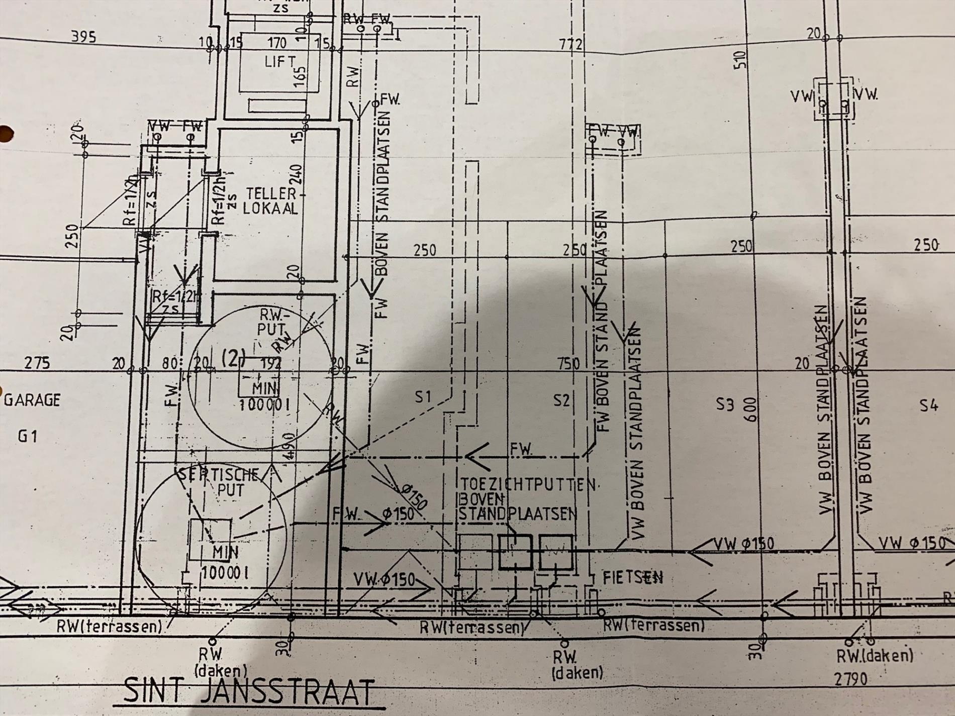Autostaanplaats TE HUUR in de residentie Het Vijfde Seizoen - foto 3