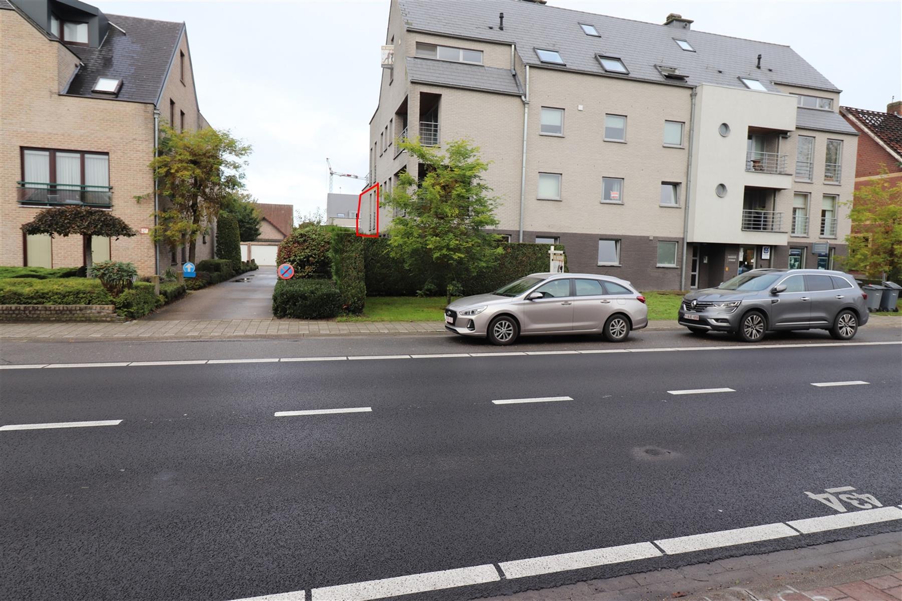 Recent appartement van ca 100 m² met ruim terras en garage. - foto 2