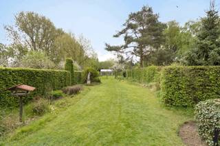 Mooi gelegen perceel voor zonevreemde woning na afbraak huidige woning (ca. 2343 m²)Algemeen:- Uitbreidingsmogelijkheid tot 1000 m³- Boomgaard...