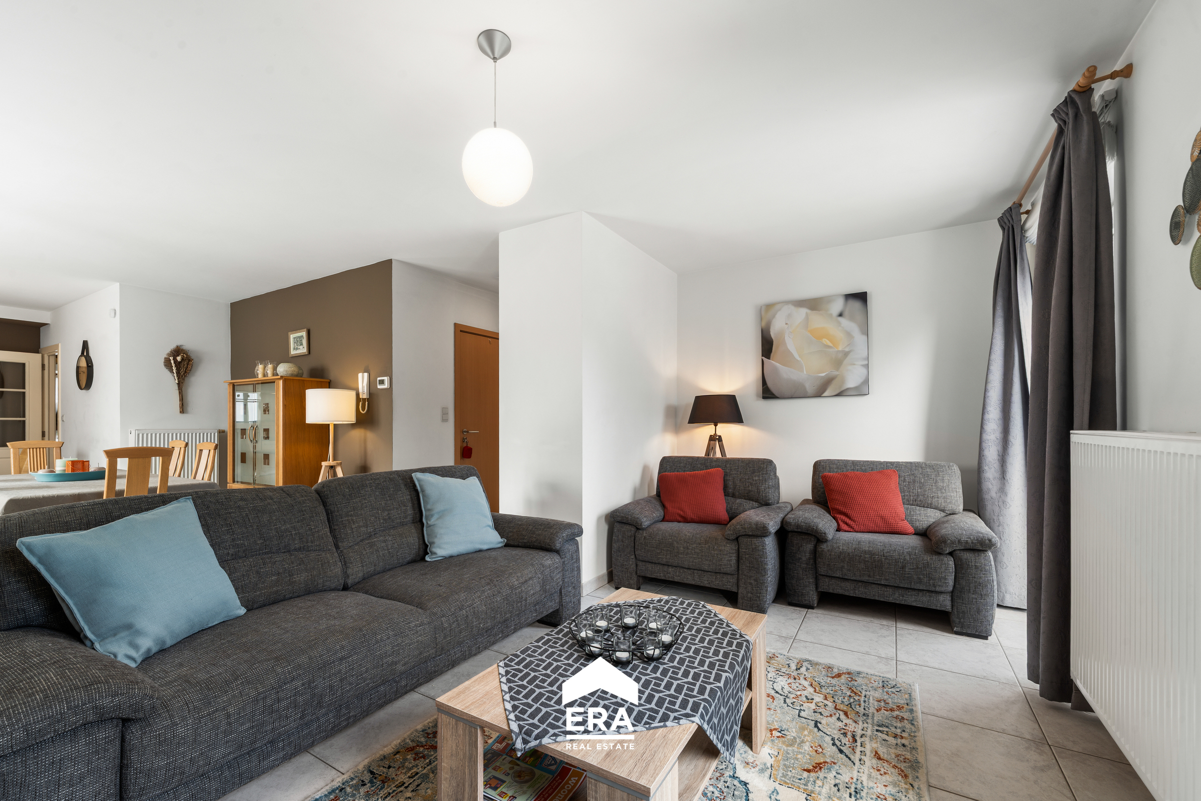 Instapklaar 2-slpk appartement met terras te Eeklo! - foto 2