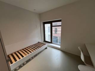 <p>*<span> Visit to be requested at student@immolivit.be </span></p><p><span>** Only for students</span></p><p><span> </span></p><p><span>Project Archive 0.2 is located at Mechelsestraat 165, a historic and charming street in the heart of Leuven, near the vibrant city center and within walking distance of the university campuses. This location combines the atmosphere of old Leuven with the dynamics of student life.</span></p><p><span> </span></p><p><span>Thanks to its central location, Archive 0.2 is easily accessible by bike, on foot and via public transport. In the immediate vicinity you will find plenty of cozy places to eat and study. The project offers modern and comfortable student rooms, perfectly tailored to the needs of students looking for peace, comfort and an inspiring living environment in Leuven.</span></p><p><span> </span></p><p><span>This room is located at the front of residence Archive 0.2. The room is located on the second floor and features a private bathroom with sink, shower, and toilet. There is also a built-in refrigerator. For cooking pleasure, you can use the common kitchen with private storage and relaxation area. Through the common areas you can also access the common garden.</span></p><p><span> </span></p><p><span>For this room, the monthly rent is €750 excluding the flat rate for utilities of €80/month.</span></p><p><span> </span></p>