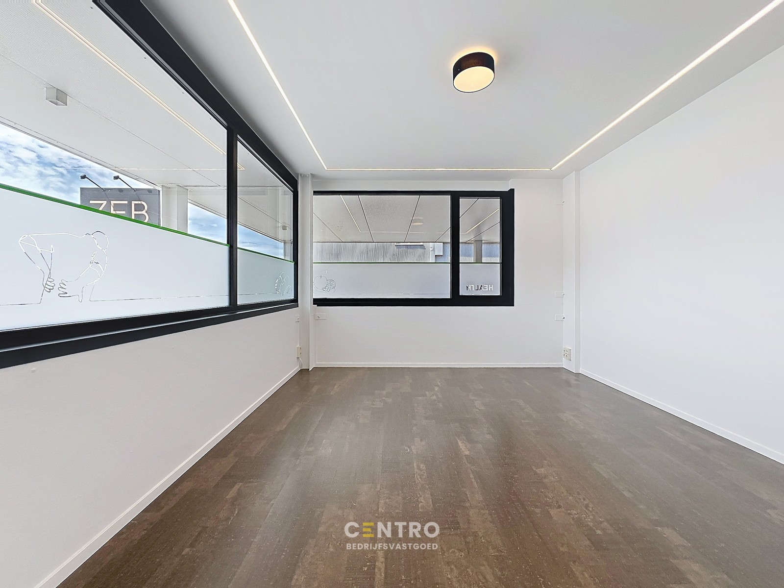 INSTAPKARE praktijkruimte met gemeenschappelijke faciliteiten (receptie, wachtzaal, parking,...) voor medisch of paramedisch beroep ! - photo 5