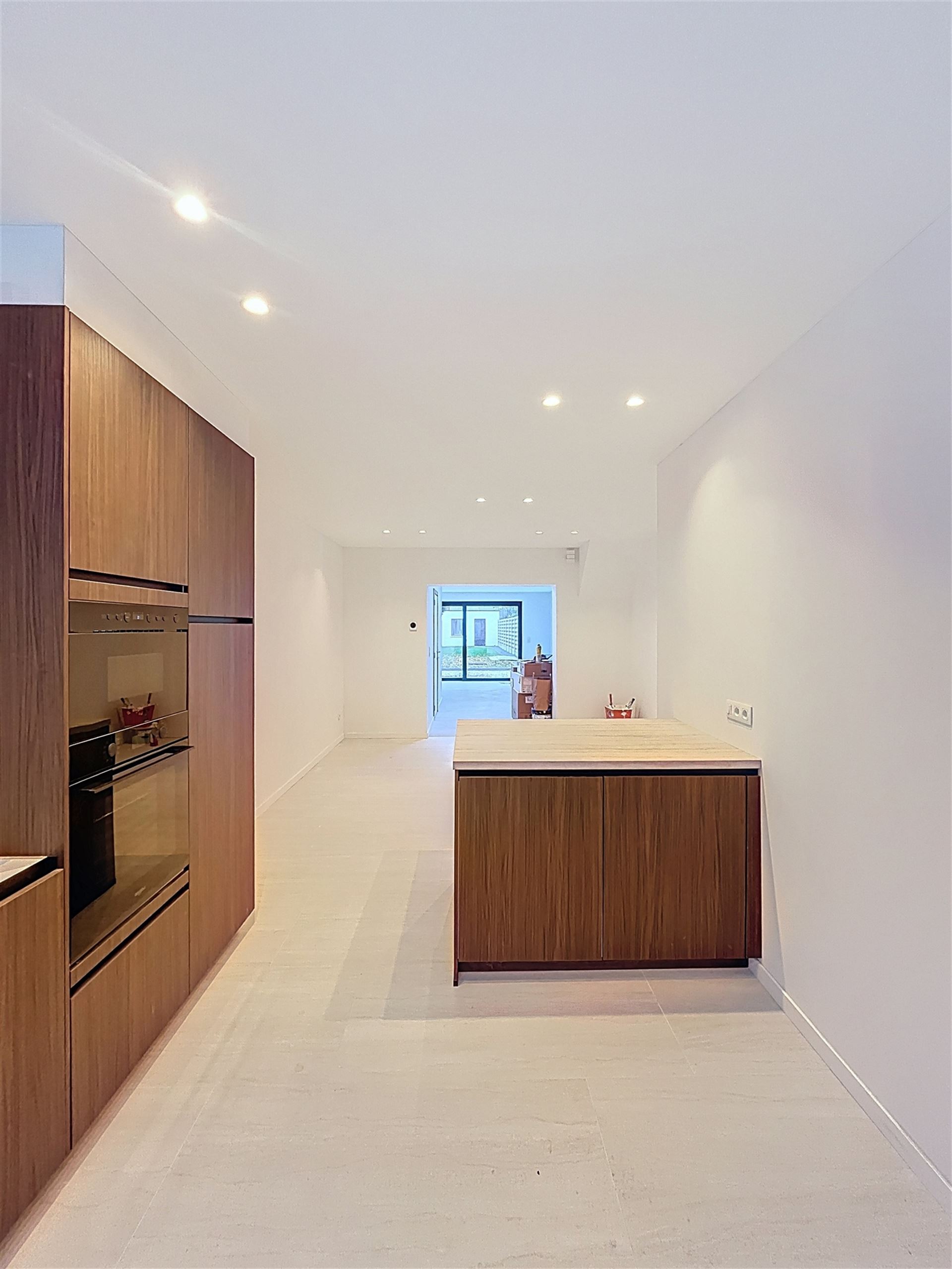 Volledig gerenoveerde rijwoning - foto 4