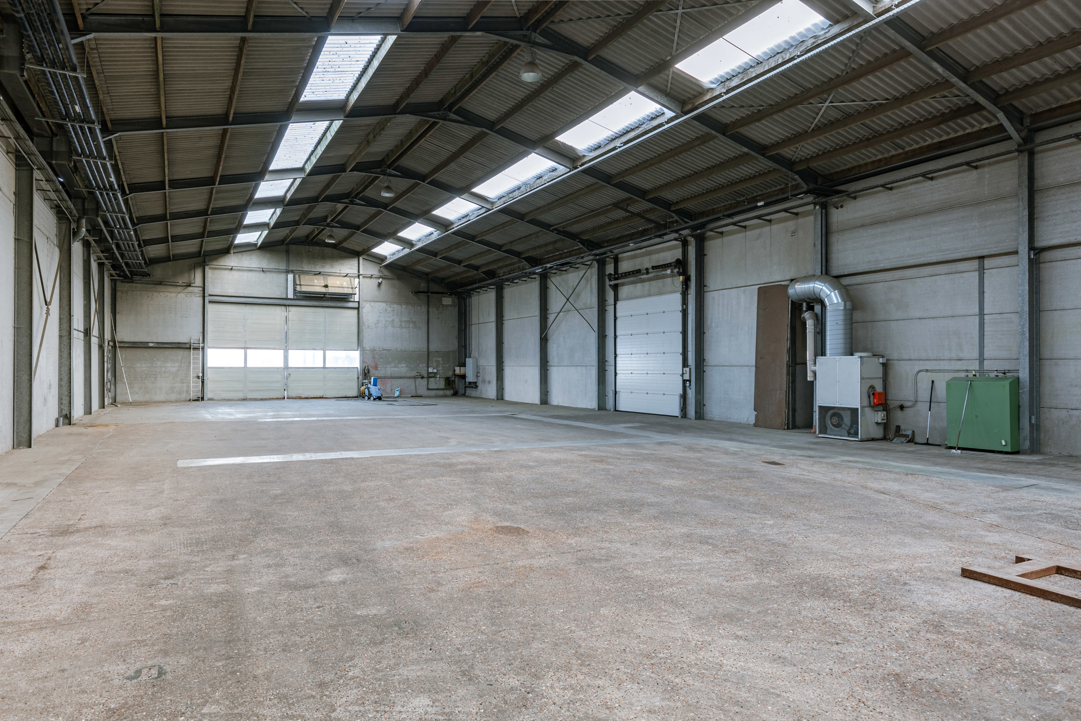 Opslag faciliteit (+7100m2) met diverse mogelijkheden! - foto 3