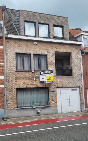 Goed gelegen opbrengsteigendom van 3 verhuurde appartementen! - photo 2