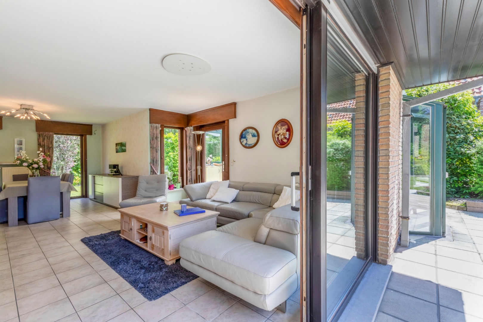 Ruime gezinswoning met 6 slaapkamers in een rustige omgeving - photo 5