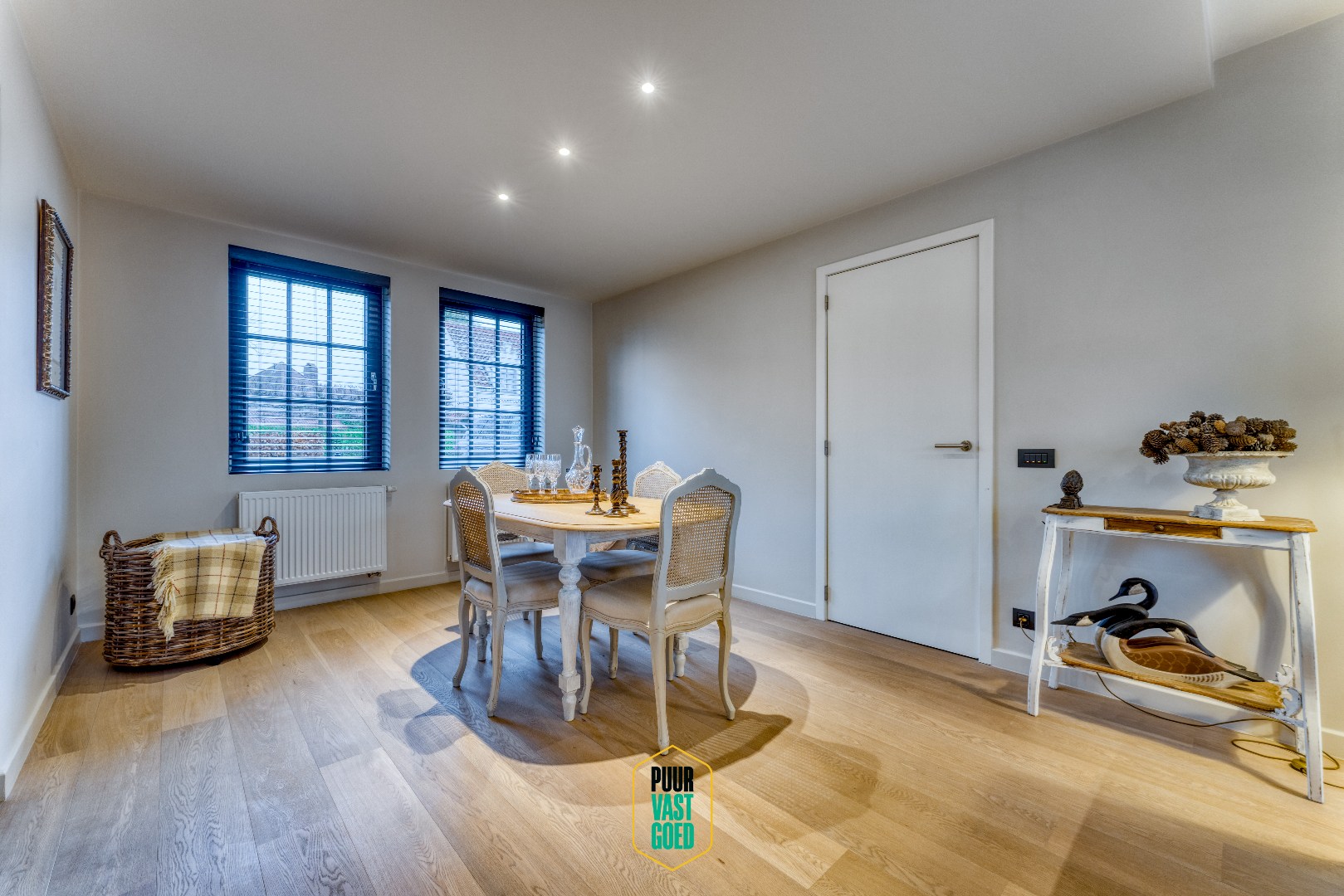 Recente, perfect afgewerkte, halfopen ruime Knokse Villa - foto 5