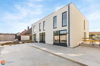 Dit unieke project bevindt zich in het centrum van Putte, op wandelafstand van winkels, scholen en het openbaar vervoer. Deze energiezuinige...