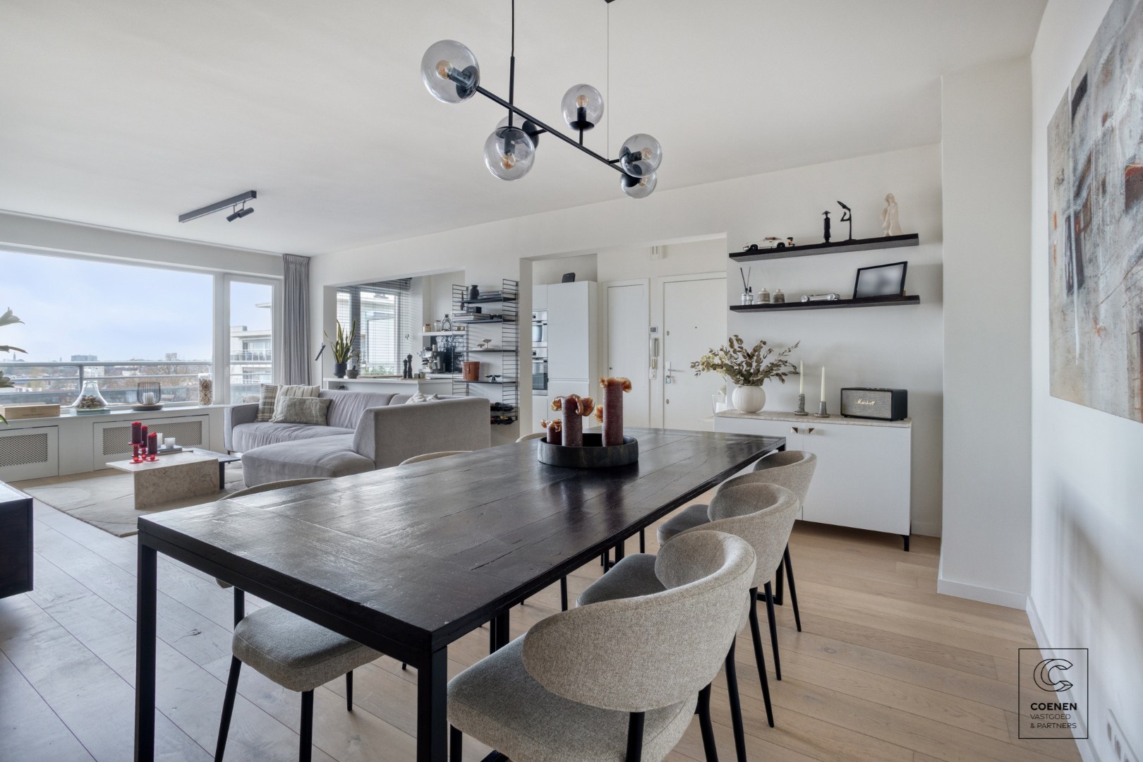 Stijlvol gerenoveerd appartement met 2 slaapkamers &amp; zonnig terras op toplocatie te Berchem - foto 5