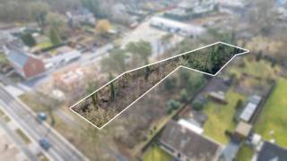 Welkom op de Stationsstraat "30" te 3665 As.Deze gunstig gelegen residentiële bouwgrond ligt op een perceel van 17a 37ca.Deze locatie is ideaal voor...