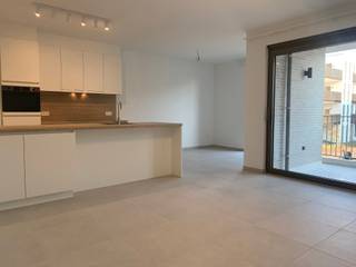 Modern en comfortabel wonen in een luxueus 2 slaapkamer appartement in het nieuwbouwproject Neerhof. Geniet van een centrale ligging, grote...