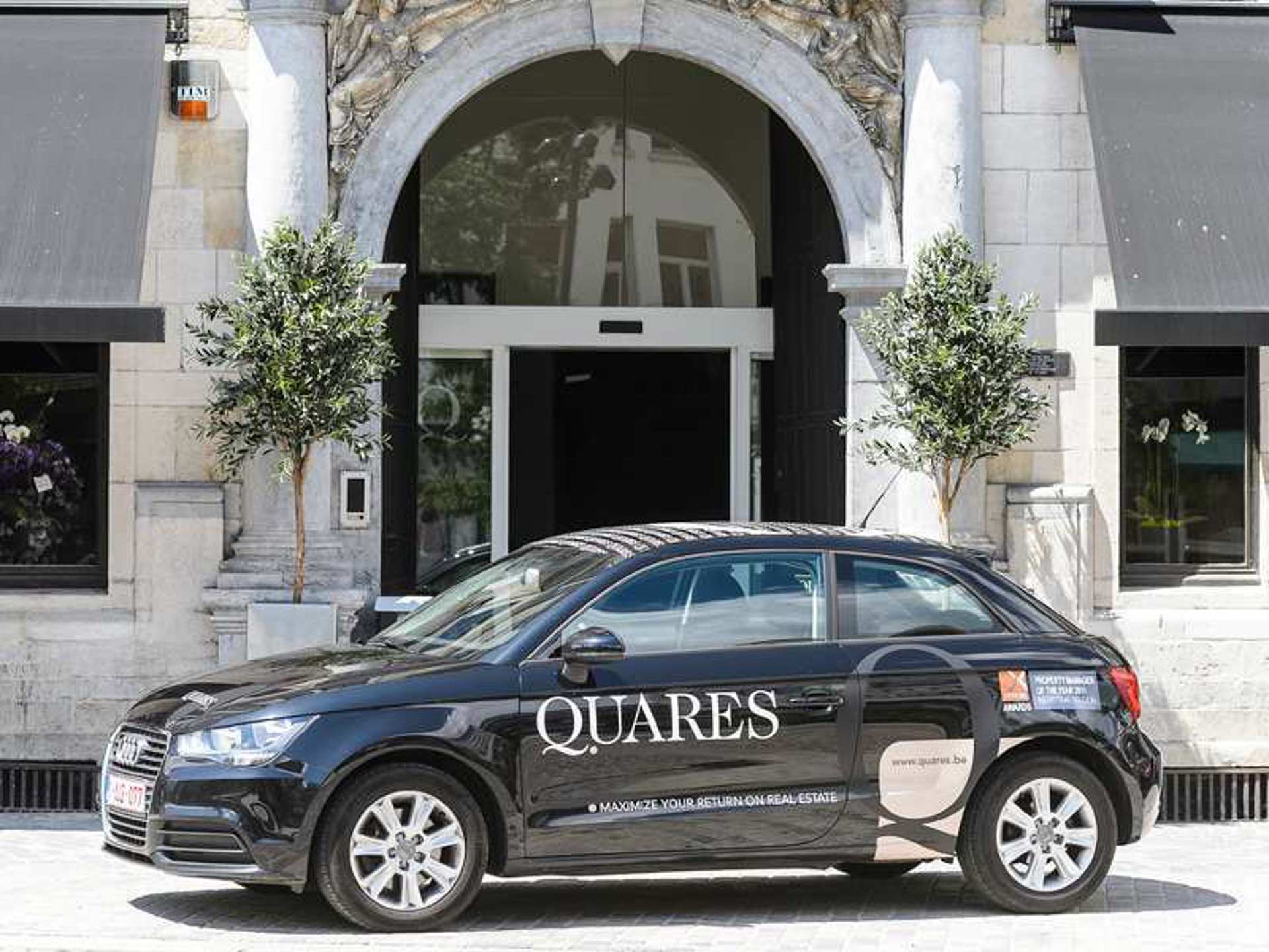 Binnenstaanplaats op 't Zuid te Antwerpen. - foto 1