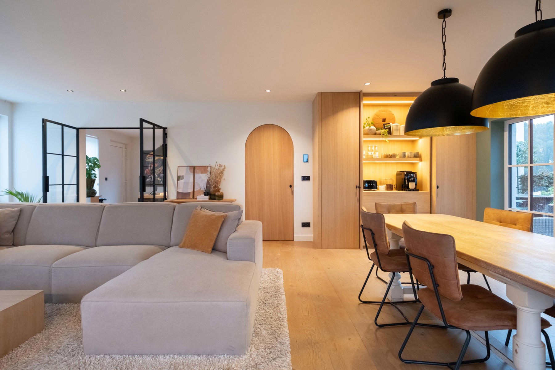Klassevol gerenoveerde woning met loods van ca. 170m² - foto 5