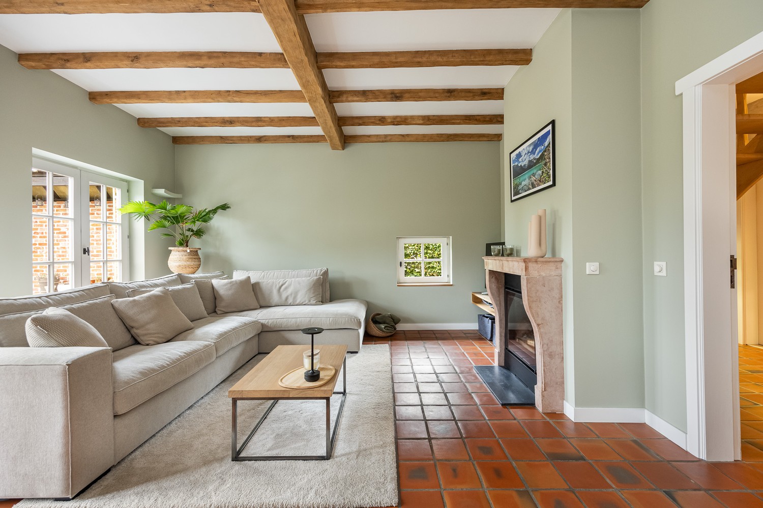 Move-in-ready home in a prime location. - photo 4