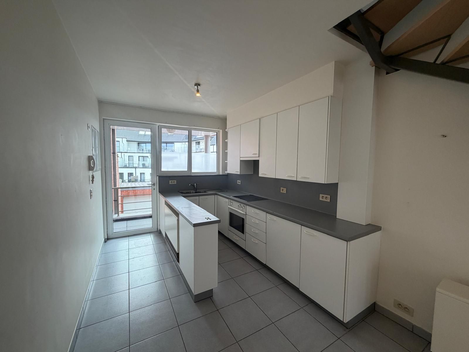 Duplex appartement te huur in hartje Zedelgem. - foto 4