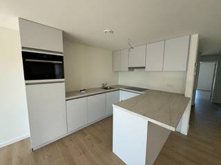 Ontdek dit prachtig afgewerkt appartement op de tweede verdieping (met lift) op Eikevelden 84 te Geel, gelegen in een residentie die...