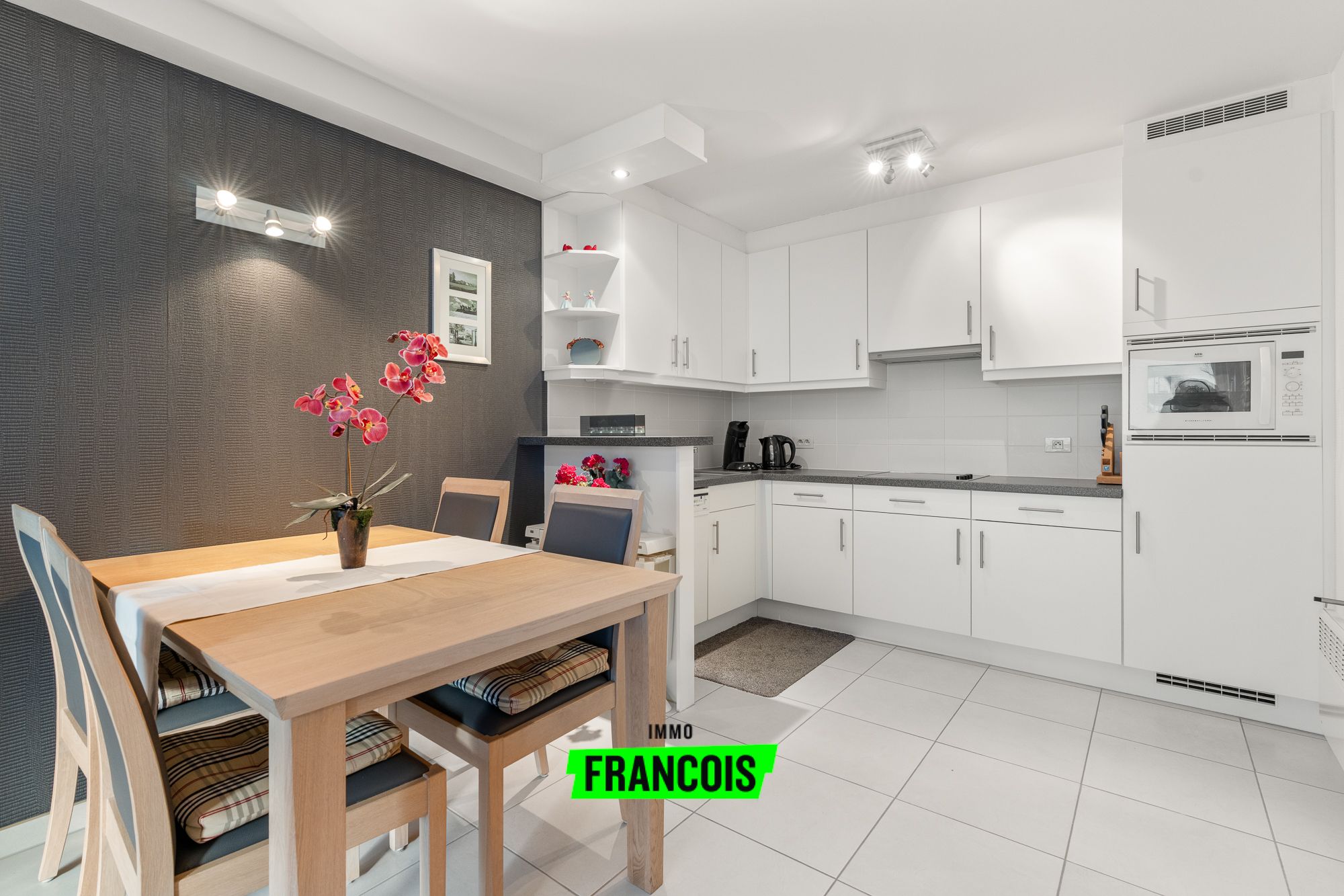 Volledig instapklaar 2 slpk gelijkvloers appartement te Warande Middelkerke: optie garage - foto 4