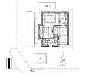 INDELING VAN DE WONING<br /><br />GELIJKVLOERS<br /><br />- Inkomhal- Gastentoilet- Leefruimte met open keuken- Trap naar boven- Inpandige garage/berging<br />EERSTE VERDIEP<br /><br />- Nachthal met zolderluik- Apart toilet- Badkamer- 3 slaapkamers<br />ZOLDERVERDIEP<br /><br />- Zolderruimte<br />Afbeeldingen zijn steeds illustratief en contractueel niet bindend.<br /><br />De koper heeft deels nog inspraak in de stijl en afwerking van de woning voor zover deze zaken niet werden vastgelegd door vergunning of bestelling van materialen.<br /><br />TIP: Hoe sneller U beslist in de bouwfase, des te meer inspraak U heeft in de keuze van materialen en/of afwerking.<br /><br />ECO-uitvoering dat voldoet aan strenge energienormen.<br /><br />- Zonnepanelen- Doorgedreven isolatie- Warmtepomp i.p.v. gas- Vloerverwarming- Ventilatie D- Max. E-peil = 30- Elektriciteitsaansluiting : 3 fasen