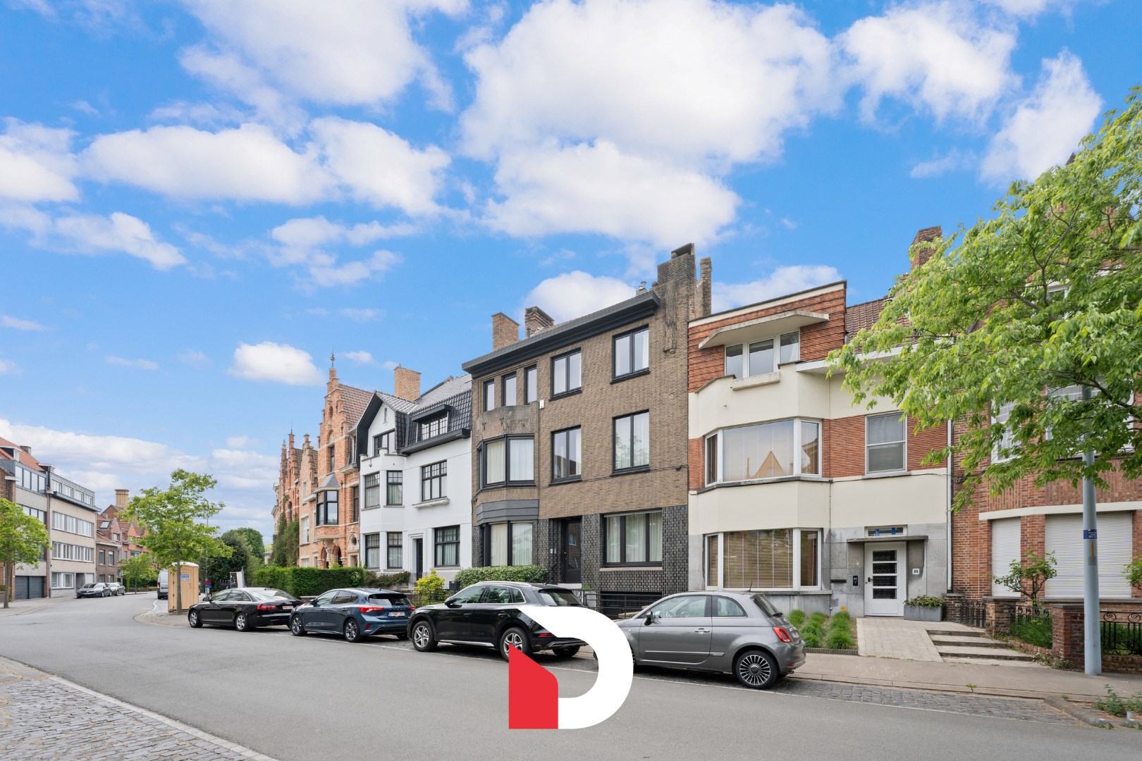 Modernistisch herenhuis te Kristus-Koning - foto 1