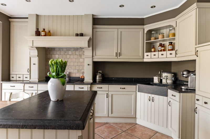 Ruime, instapklare woning in landelijke stijl op toplocatie - foto 5