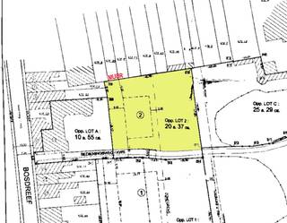 Verscholen in het groen nabij Stasegemdorp: prachtig gelegen perceel bouwgrond bestemd voor open bebouwing. Mogelijkheid tot het bouwen van een gelijkvloers villa of 2 bouwlagen met zadeldak.<br />Mooie ligging nabij Kortrijk en goede verbinding naar autosnelweg. Aarzel niet ons te contacteren voor meer inlichtingen.<br />