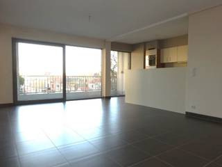 Dit leuk 1 slaapkamer appartement met een oppervlakte van 73m² biedt alle comfort en een fantastisch zicht over Gent. Met een ligging nabij Gent...