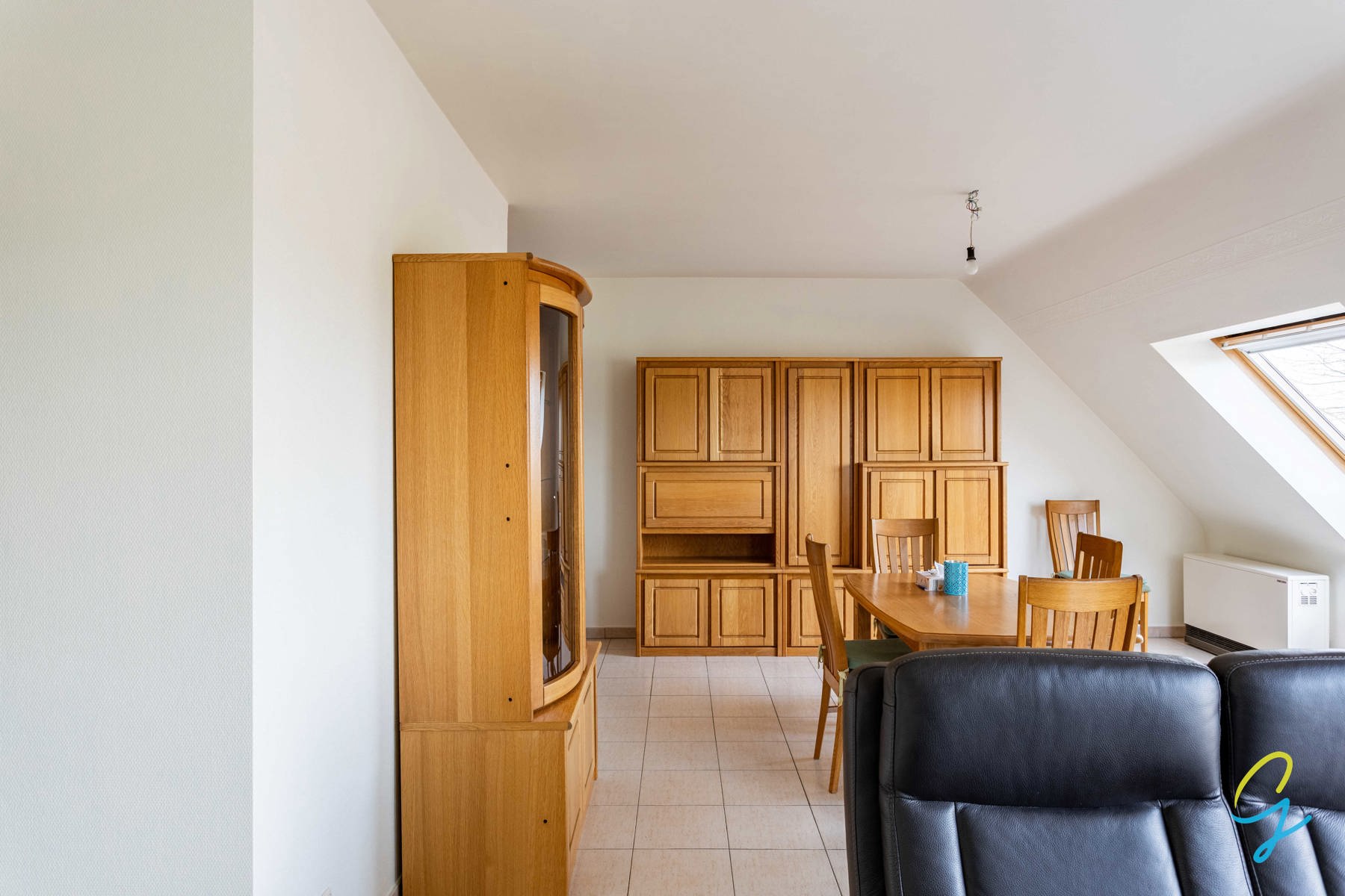 Appartement met 2 slaapkamers en garage te koop in Ronse.  - foto 5