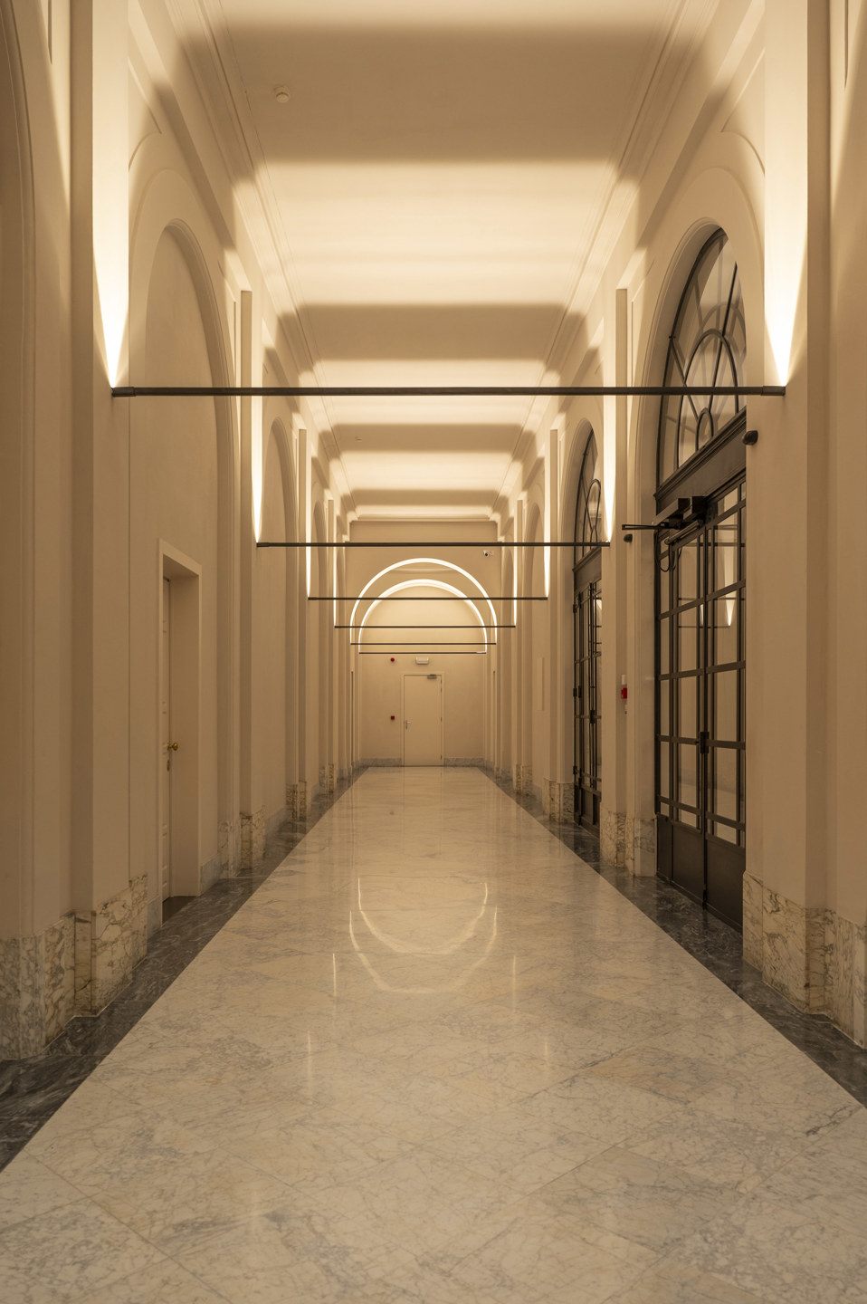 ANTWERPEN CENTRUM - Exclusief appartement met grandeur! - foto 4