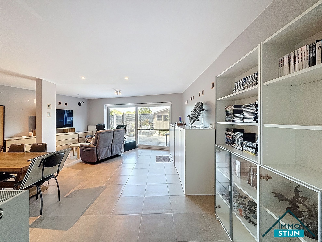 Gelijkvloers appartement met terras en tuin in centrum Zedelgem - foto 4