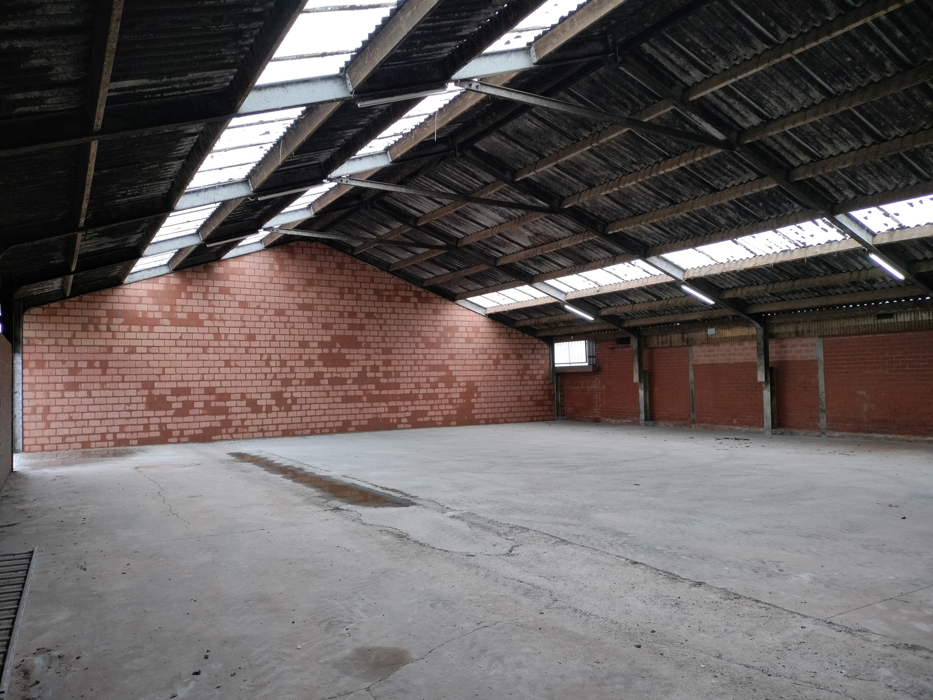 Opslagloods te huur in Ruddervoorde met een opp van 400m2! - foto 1