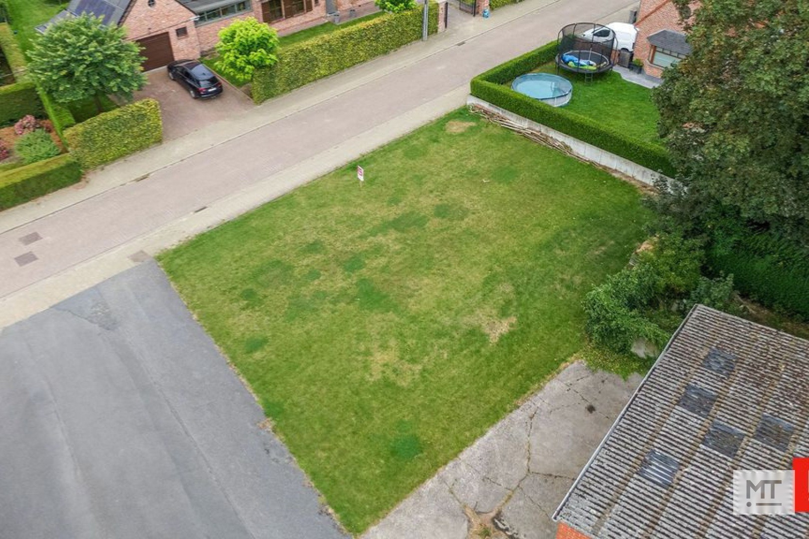 Rustig gelegen alleenstaande nieuwbouwwoning (gelijkvloers) met 2 slaapkamers en zonnige tuin in Passendale. - foto 5