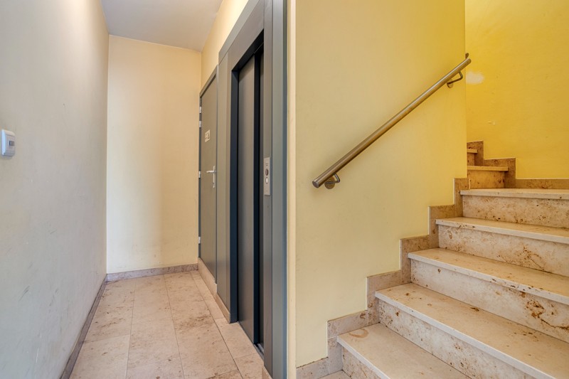 🏡 Ruim en lichtrijk appartement met 2 slaapkamers, terras in hartje Wakken! ☀️ - foto 3