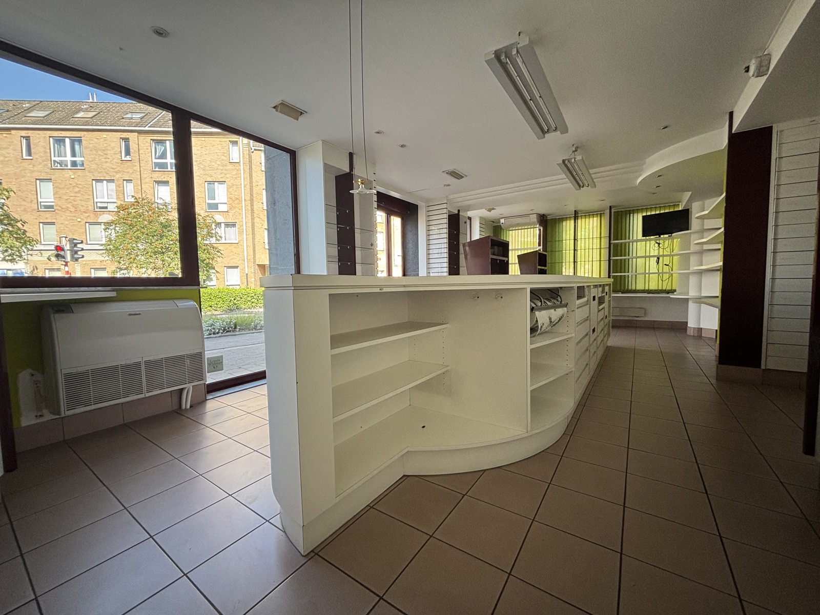 Commercial for rent in Leuven - photo 4