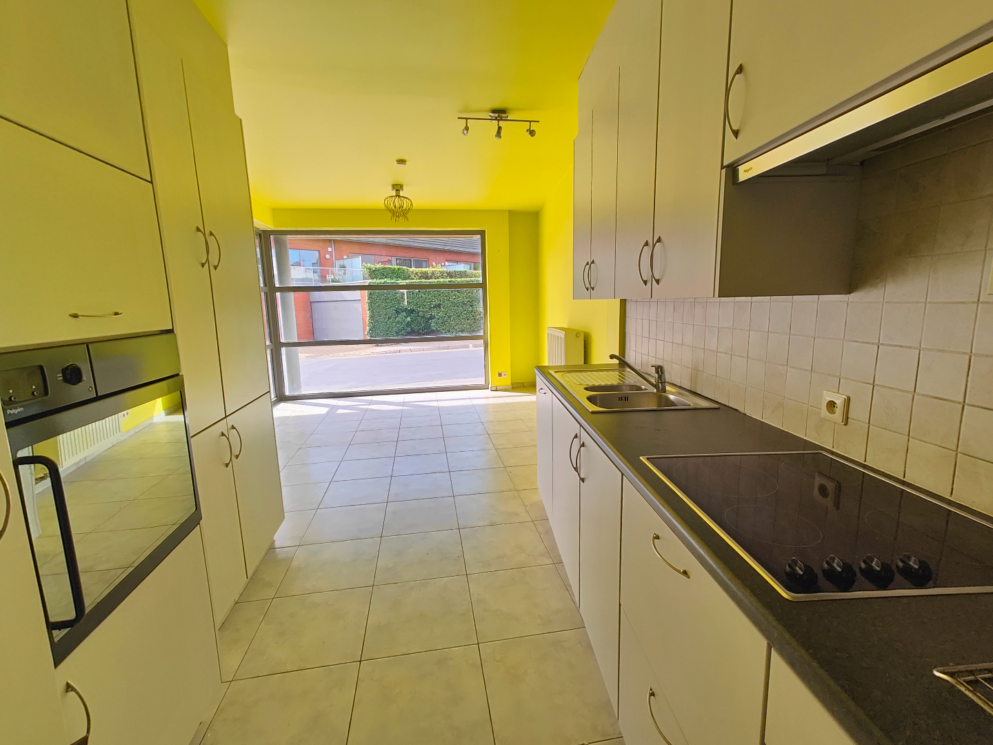Gezellig 1-slaapkamerappartement te huur in centrum Koolskamp! - foto 4