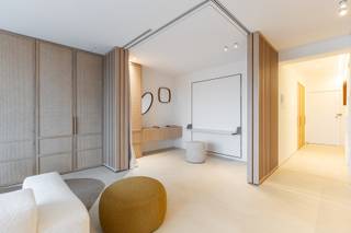 [[ DIT PAND NEEMT DEEL AAN DE ERA OPEN HUIZEN DAG OP 6/12 VAN 13:00 TOT 14:00 ]] Knokke: Volledig gerenoveerd appartement te koop met...