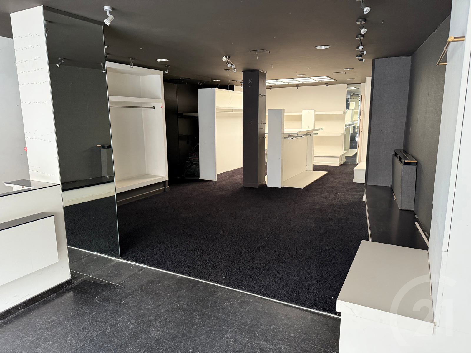 Te renoveren handelspand in het centrum van Tremelo! - foto 5