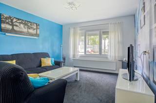 rmante open bebouwing in Tremelo, nabij het centrum van Grootlo en vlot bereikbaar via de invalswegen.
<p> </p>
<p>Deze gerenoveerde woning combineert karakter met hedendaags comfort op een ruim perceel. Dankzij de centrale ligging in een rustige woonkern geniet u van een vlotte verbinding naar winkels, scholen en dagelijkse voorzieningen. De woning beschikt over vier slaapkamers en twee badkamers, wat ze geschikt maakt voor gezinnen of wie extra ruimte zoekt. De renovaties zorgen voor een aangename woonervaring met een praktische indeling en veel mogelijkheden. Een interessante eigendom voor wie een huis zoekt in Tremelo met ruimte en een gunstige ligging.</p>
<p> </p>
<p>Belangrijkste ruimtes</p>
<p>• Woonkamer met aangename leefruimte en veel mogelijkheden</p>
<p>• Keuken met praktische indeling</p>
<p>• 4 slaapkamers geschikt voor gezin, hobby of bureau</p>
<p>• 2 badkamers voor extra comfort</p>
<p>• Prachtige tuin voor gezellige zomerdagen</p>
<p> </p>
<p>Troeven</p>
<p>• Ruim perceel met tal van mogelijkheden</p>
<p>• Gerenoveerde woning met karakter</p>
<p>• Nabij het centrum van Grootlo en belangrijke invalswegen</p>
<p> </p>
<p>Neem vandaag nog contact op met je ERA-makelaar voor een bezoek.</p>
<p> </p>
<p>JOUW DROOMHUIS. ZO GEVONDEN!</p>