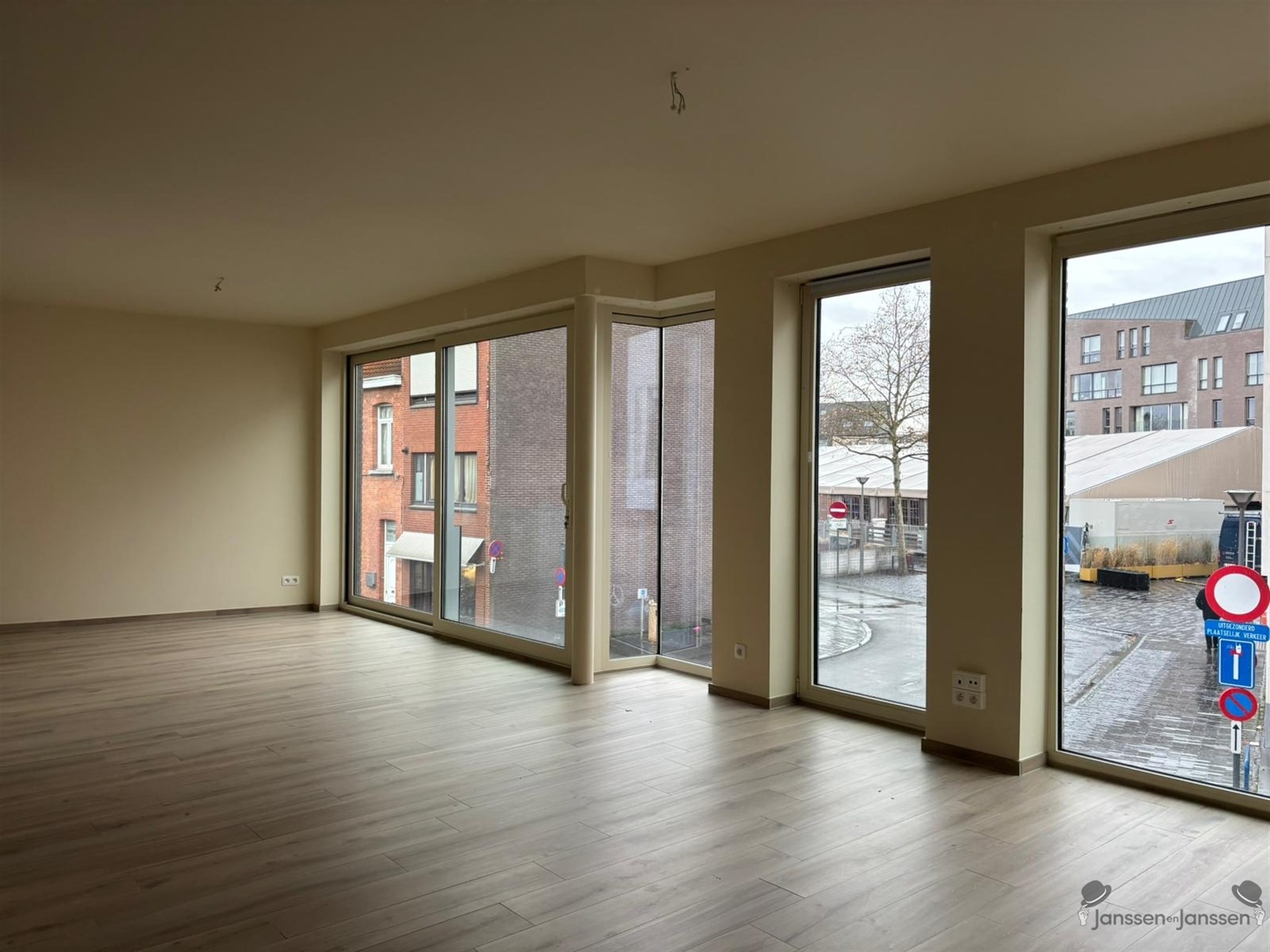 Modern appartement met twee slaapkamers in centrum Kapellen. - foto 4