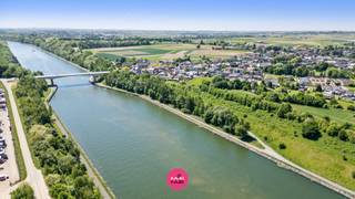 Weiland van maar liefst 6012 m²!Dit weiland bevindt zich in Veldwezelt, een deelgemeente van Lanaken. Zowel scholen, kinderopvang en buurtwinkels...