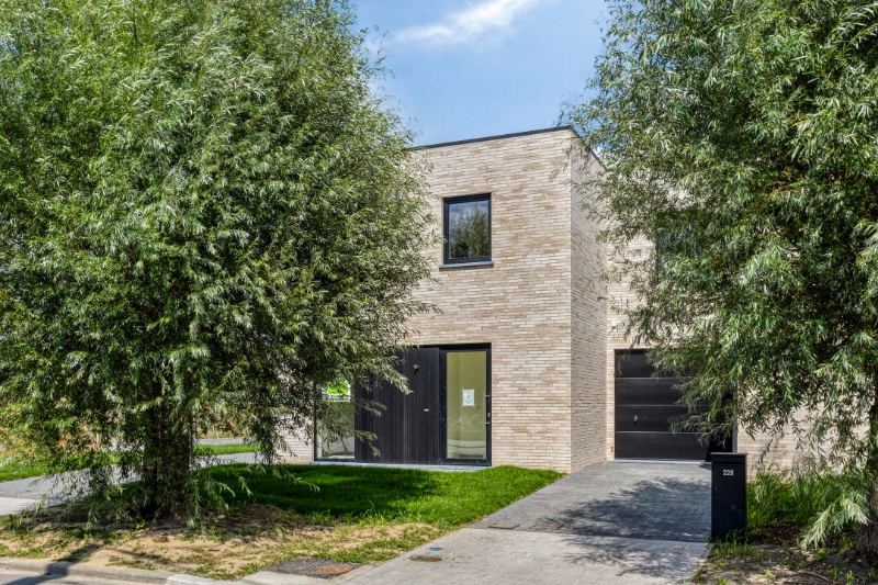 Halfopen nieuwbouw met 3 slaapkamers op een perceel van 298m² - foto 2