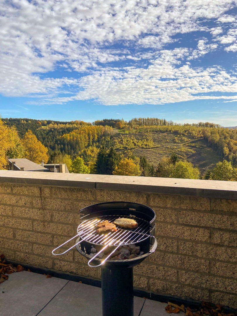 Gezellige, vernieuwde triplex vakantiewoning met adembenemend zicht in "Terrasses de Malmedy" - foto 2