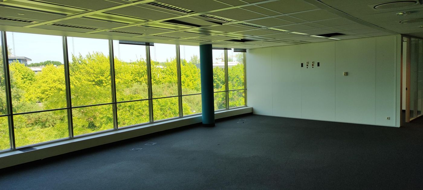 Stijlvolle kantoorruimte van 300 m² nabij de R0 te Anderlecht - photo 2
