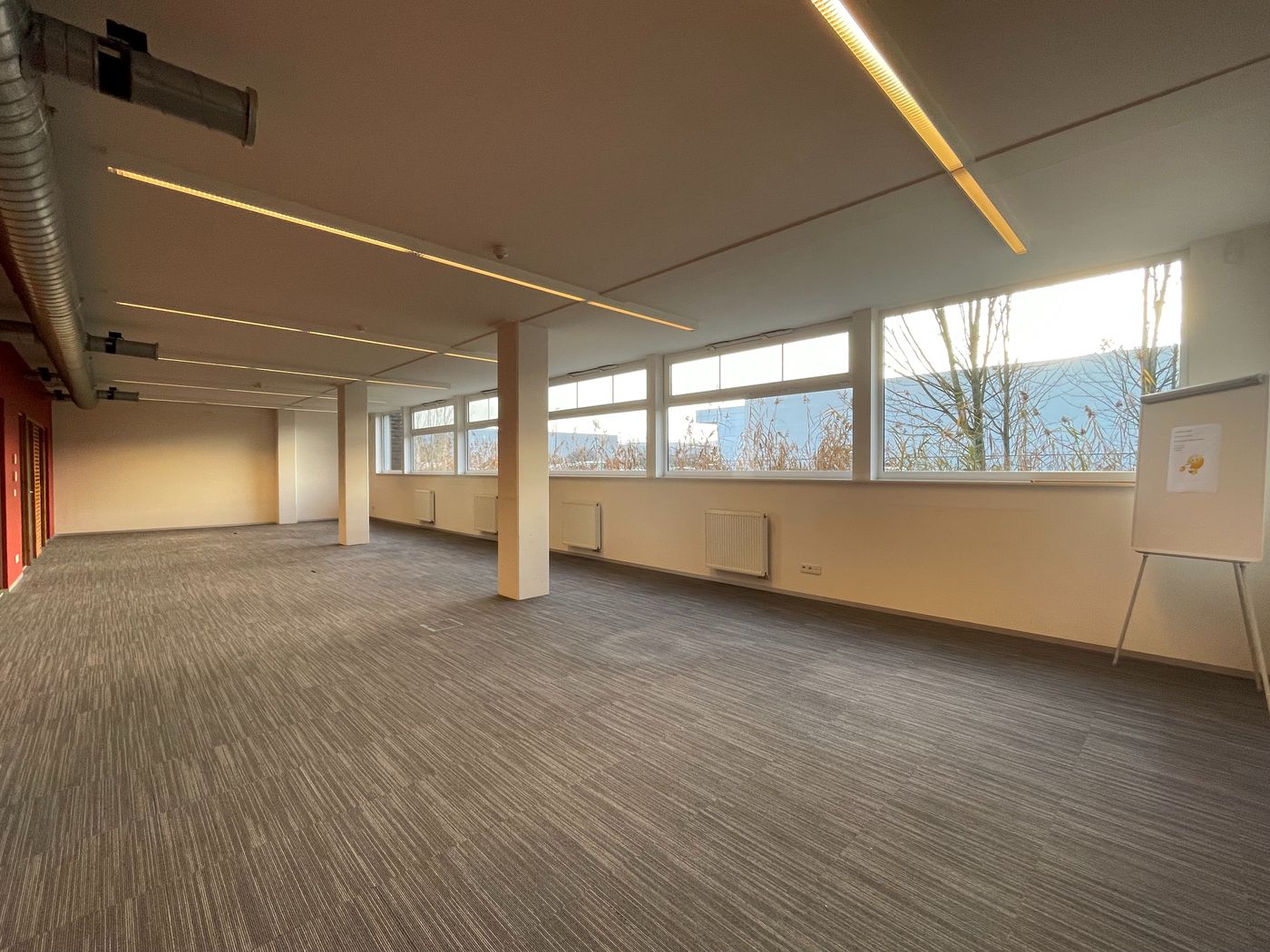 194 m² instapklare kantoorruimte in passief gebouw te Aalter! - foto 4