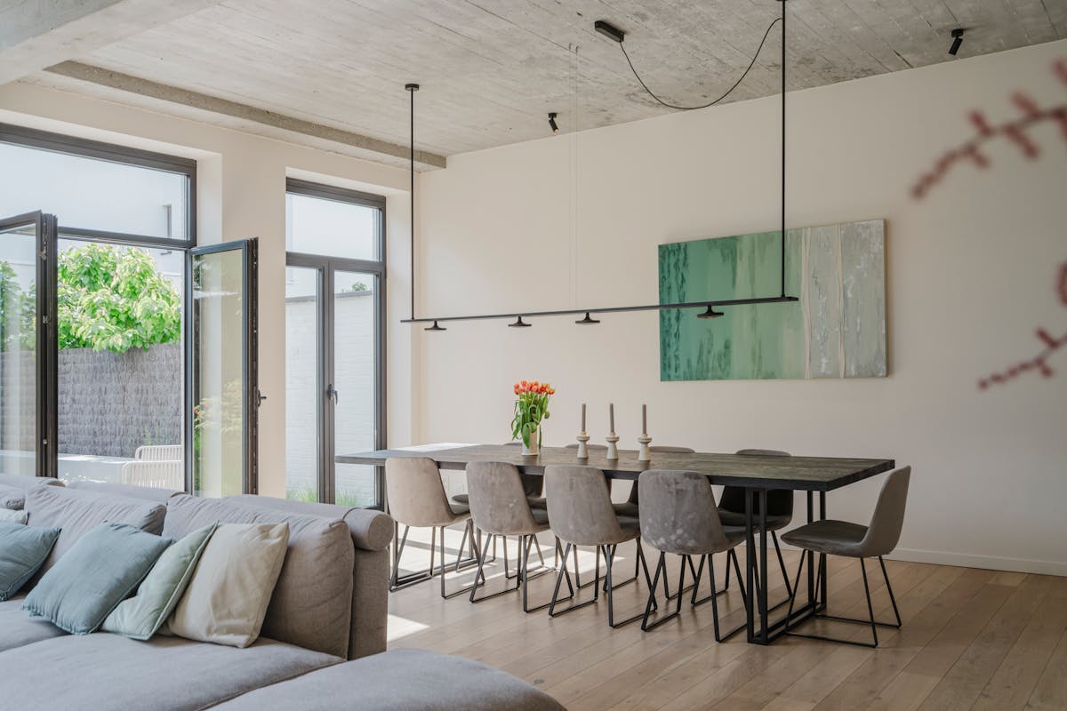 Architecturale woning met uniek loftgevoel in Kortrijk - foto 5