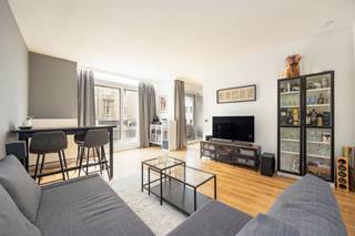 Wonen in de gegeerde Lange Lozanastraat, op een boogscheut van Harmoniepark, Hof van Leysen en allerlei leuke adressen? Dan is dit...